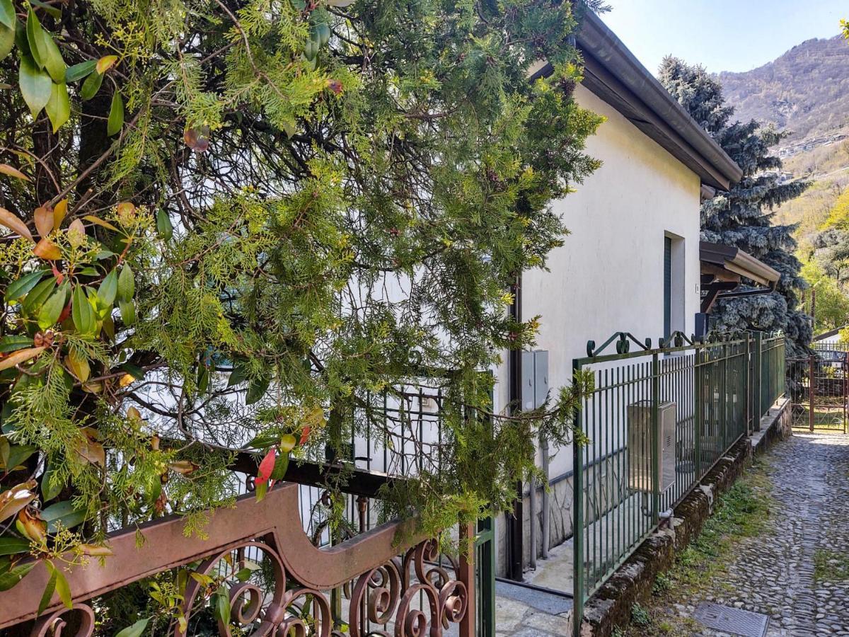 Apartment Marta - Gla160 By Interhome Gera Lario Bagian luar foto