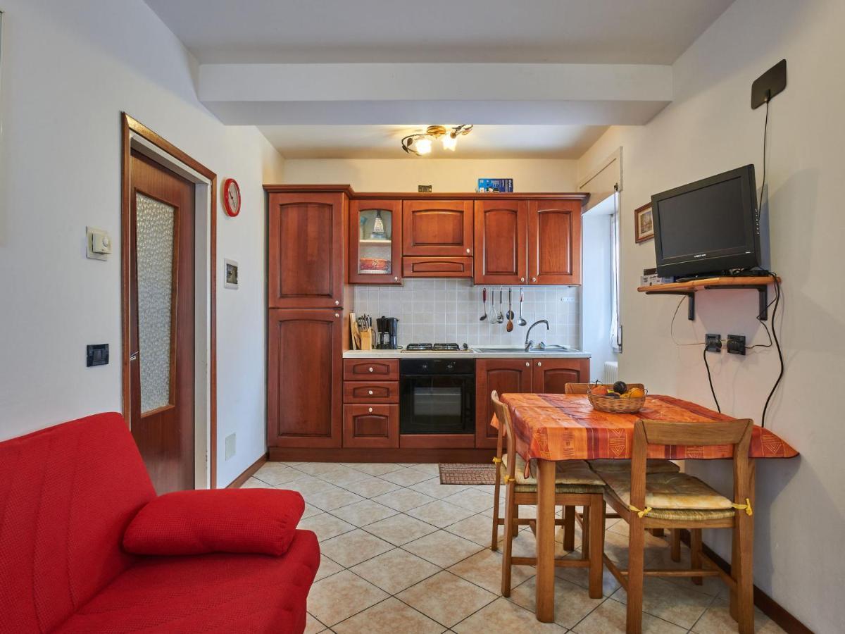 Apartment Marta - Gla160 By Interhome Gera Lario Bagian luar foto